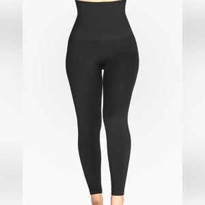 XL | BELLY BANDIT®
Mother Tucker® Postpartum Compression Leggings